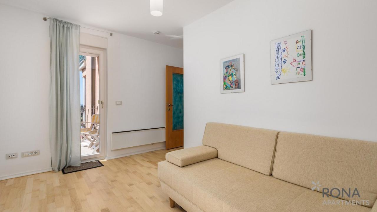 Rona Spacious Apartment With A Panoramic View อิตชิชี ภายนอก รูปภาพ