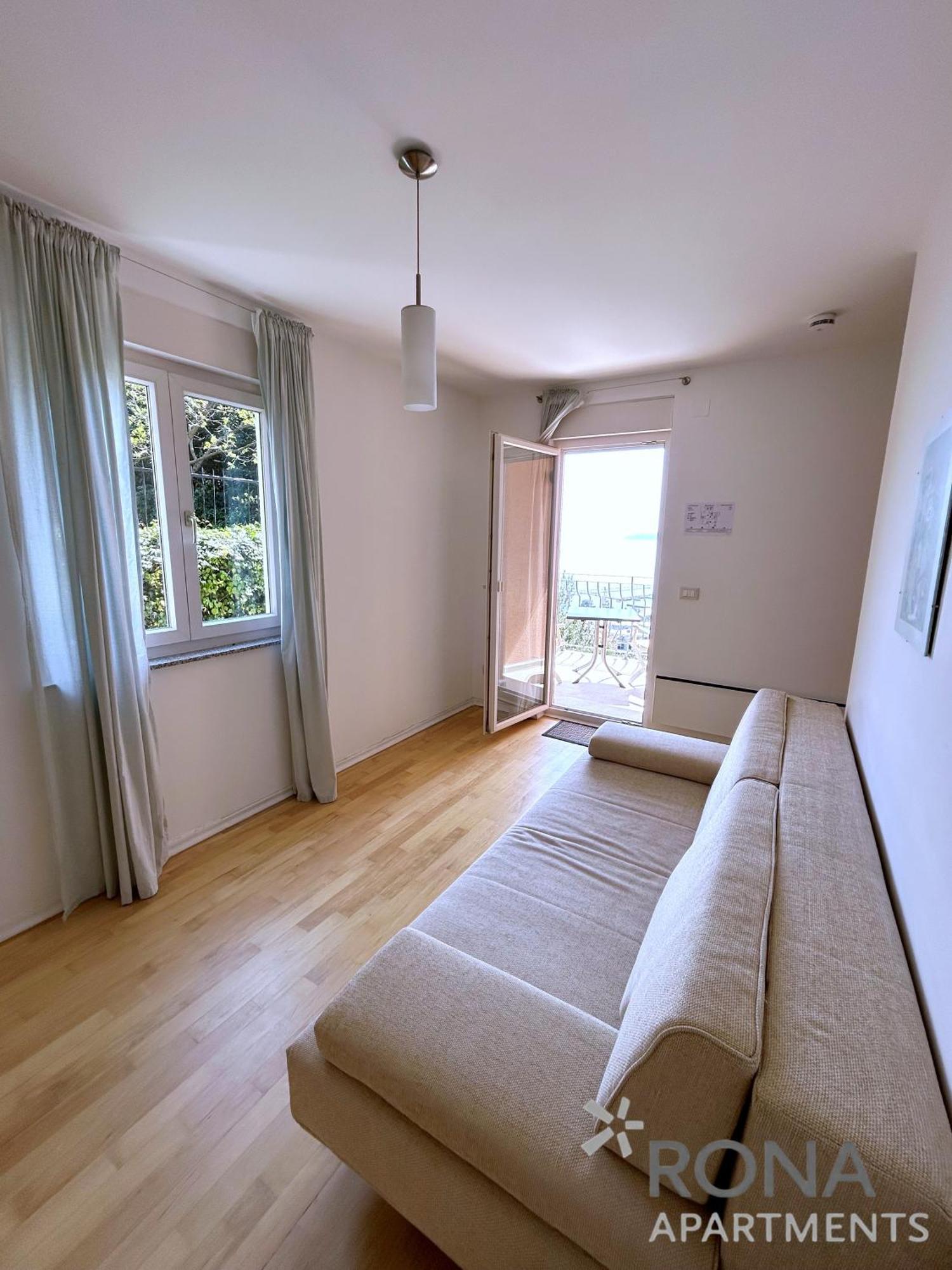 Rona Spacious Apartment With A Panoramic View อิตชิชี ภายนอก รูปภาพ