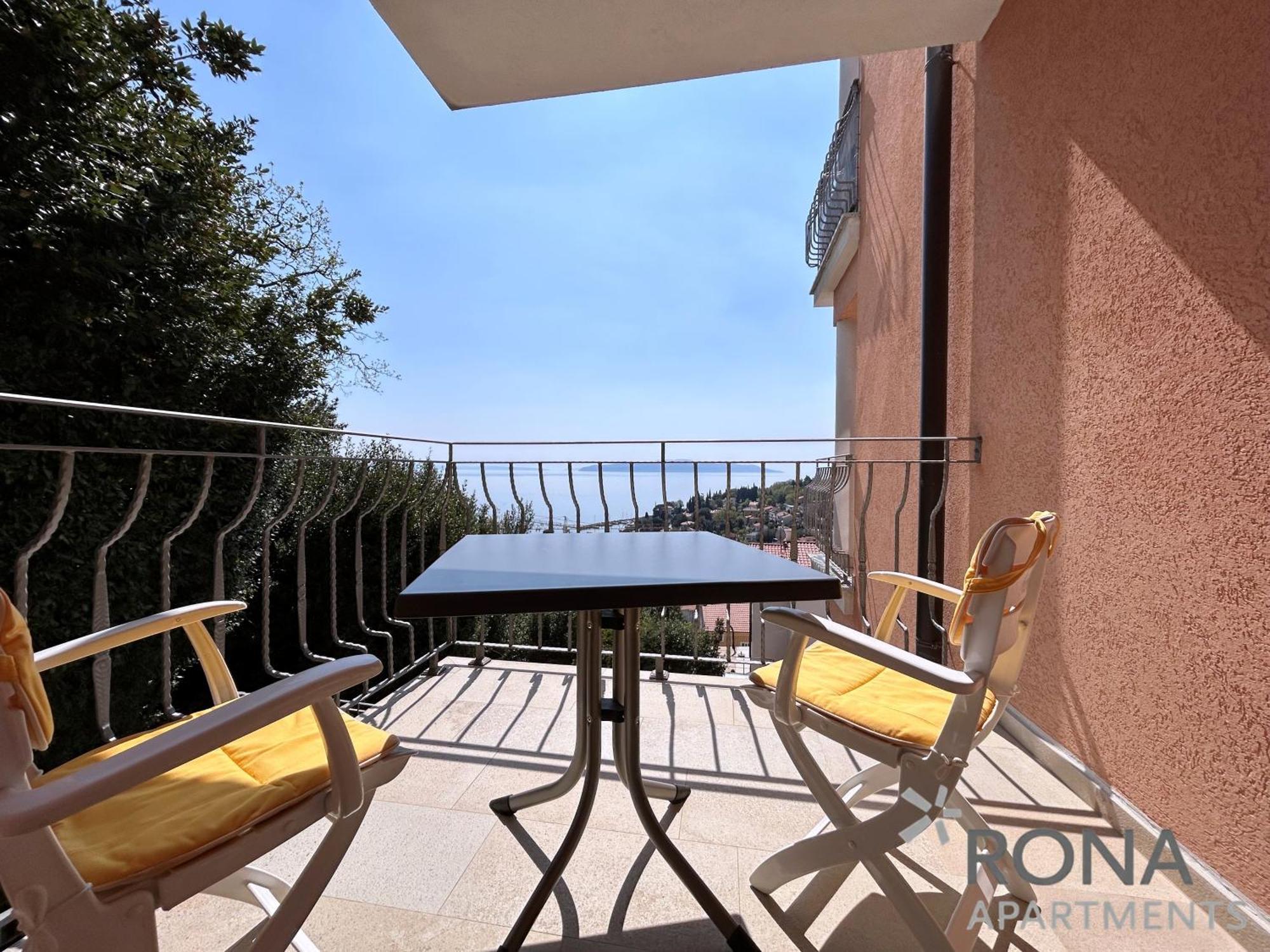 Rona Spacious Apartment With A Panoramic View อิตชิชี ภายนอก รูปภาพ